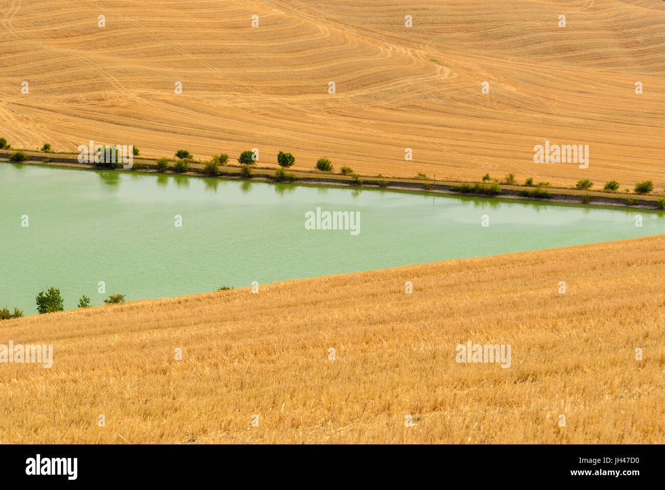 Avis d'une journée d'été dans le paysage rural italien. Banque D'Images