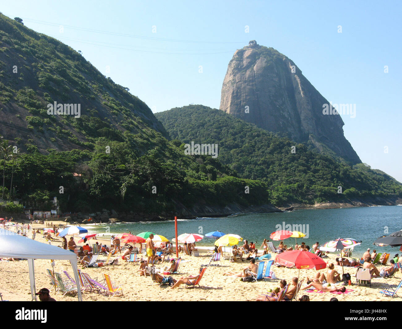 Les gens, la plage rouge, Pain de Sucre, Ville, Rio de Janeiro, Brésil Banque D'Images