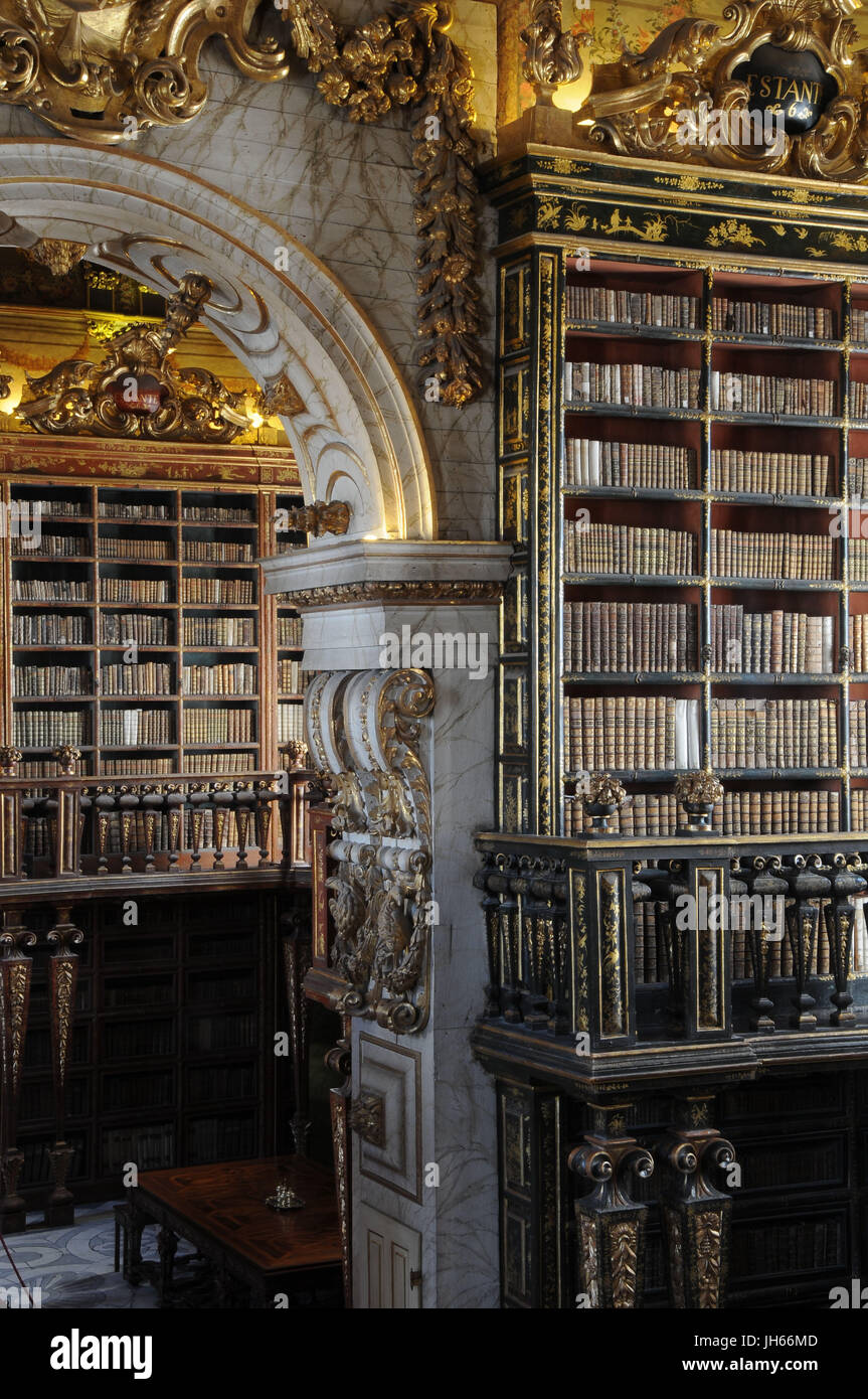 Joanina Library, à l'intérieur, 2017, Palais des écoles de l'Université de Coimbra, Coimbra, Portugal. Banque D'Images