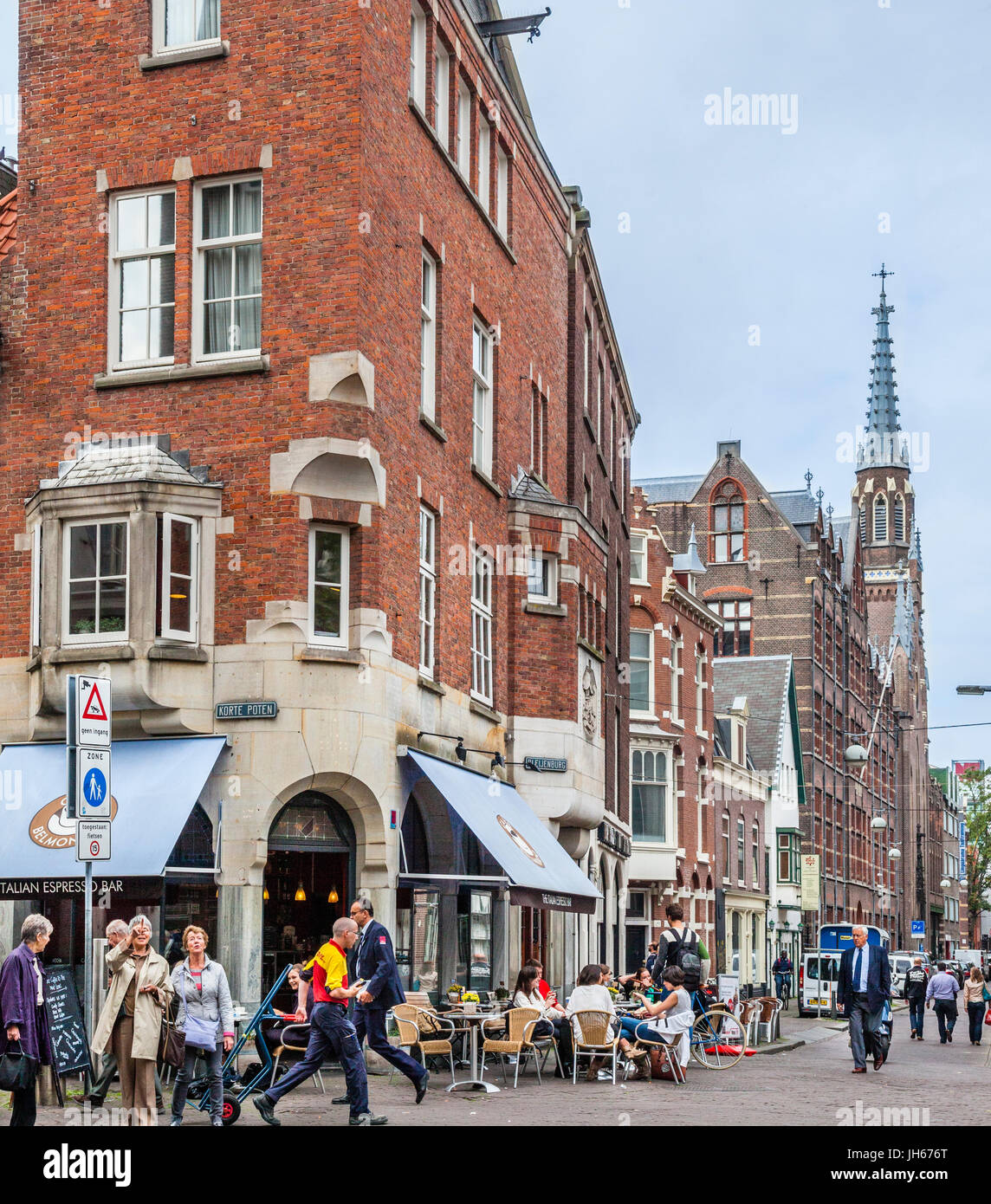 Pays Bas, Hollande-du-Sud, La Haye (Den Haag), quartier animé de Korte Poten et Bleijensburg dans le centre historique de la ville de La Haye Banque D'Images