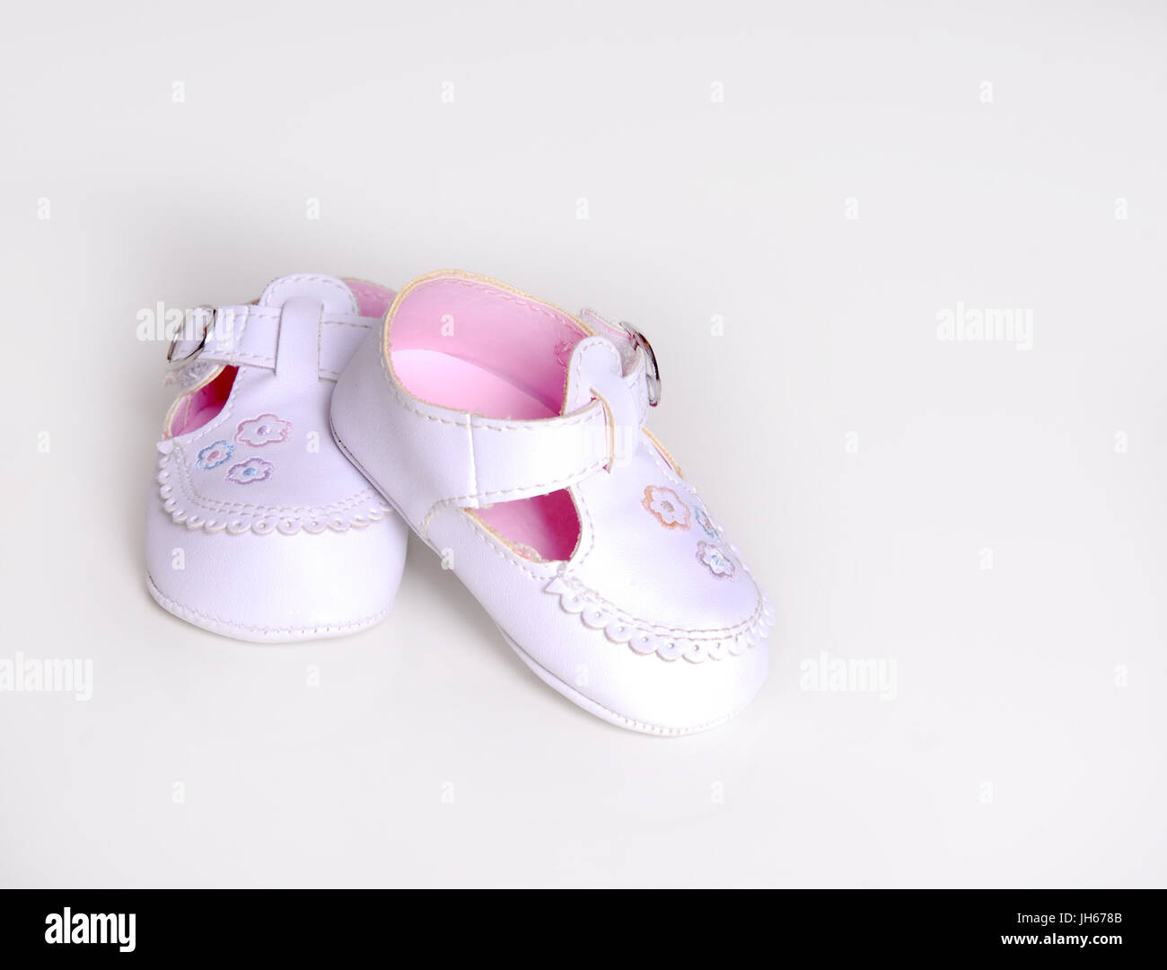 Chaussures de bébé nouveau-né Banque D'Images