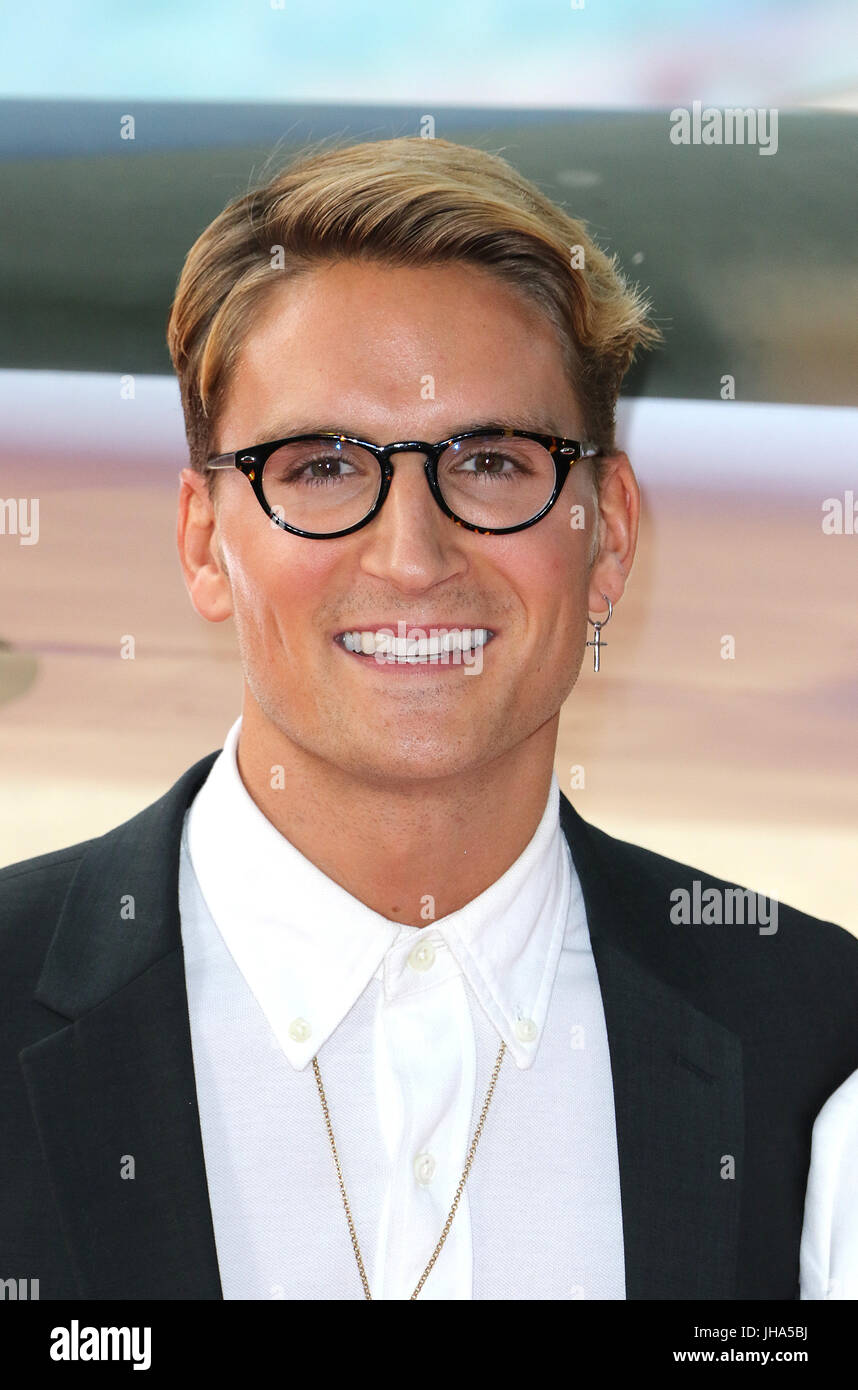 Londres, Royaume-Uni. Le 13 juillet, 2017. Oliver Proudlock, Dunkerque - World Film Premiere, Leicester Square, London UK, 13 juillet 2017, les soldats alliés de la Belgique, de l'Empire britannique, le Canada et la France sont entourés par l'armée allemande et ont été évacués pendant une bataille féroce dans la seconde guerre mondiale. Credit : Riche Gold/Alamy Live News Banque D'Images