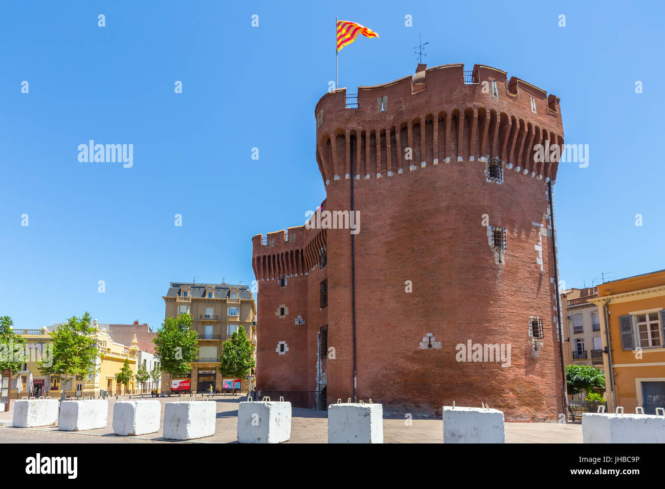 La porte monumentale du Notre Dame, Perpignan, Languedoc-Roussillon, Pyrénées-Orientales, France Banque D'Images La porte monumentale du Notre Dame, Perpignan, Languedoc-Roussillon, Pyrénées-Orientales, France Banque D'Images
