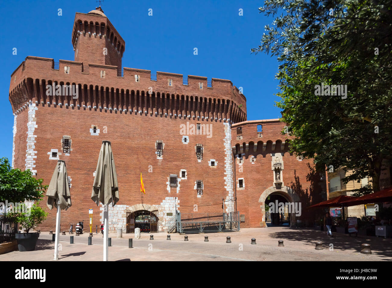 Porte du Notre Dame, Perpignan, Languedoc-Roussillon, Pyrénées-Orientales, France Banque D'Images Porte du Notre Dame, Perpignan, Languedoc-Roussillon, Pyrénées-Orientales, France Banque D'Images