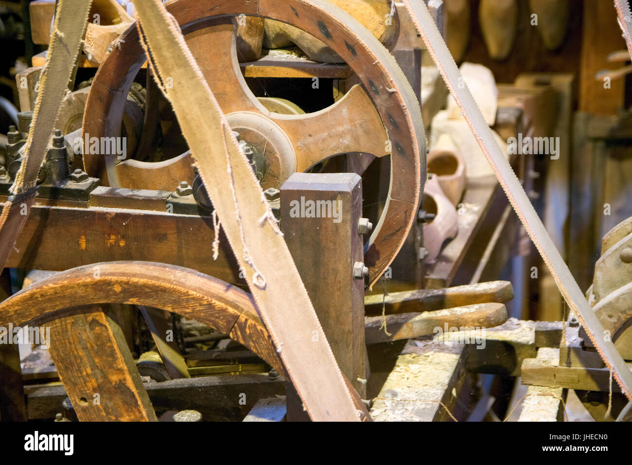 Machines à travailler dans l'usine de chaussures Banque D'Images