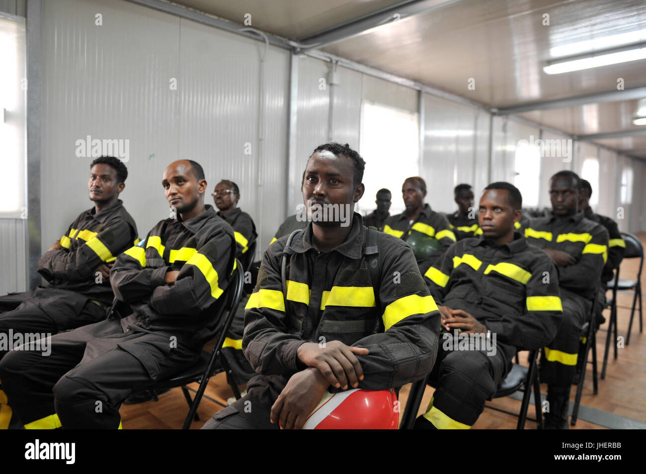 2015 0421 l'AMISOM et mixte pompiers somaliens-12 (17044392220) Banque D'Images 2015 0421 l'AMISOM et mixte pompiers somaliens-12 (17044392220) Banque D'Images