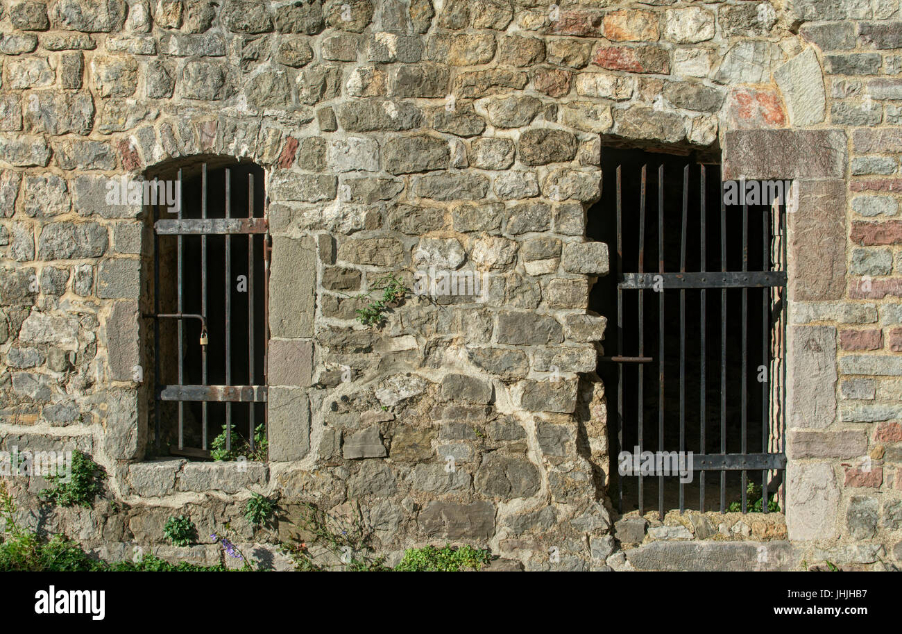 Les portes de la prison forteresse Stari bar, Monténégro Banque D'Images