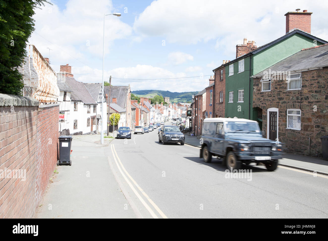 Land Rover bleu classiques, via Welshpool Powys, au Pays de Galles. United Kingdom Banque D'Images