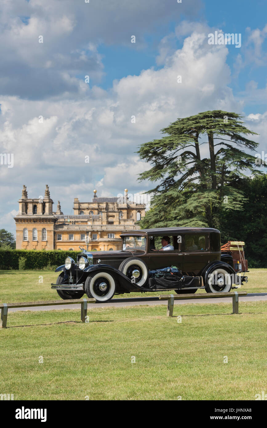 1930 Cadillac au Rallye des géants american car show, Blenheim Palace, Oxfordshire, Angleterre. Classic vintage American car Banque D'Images