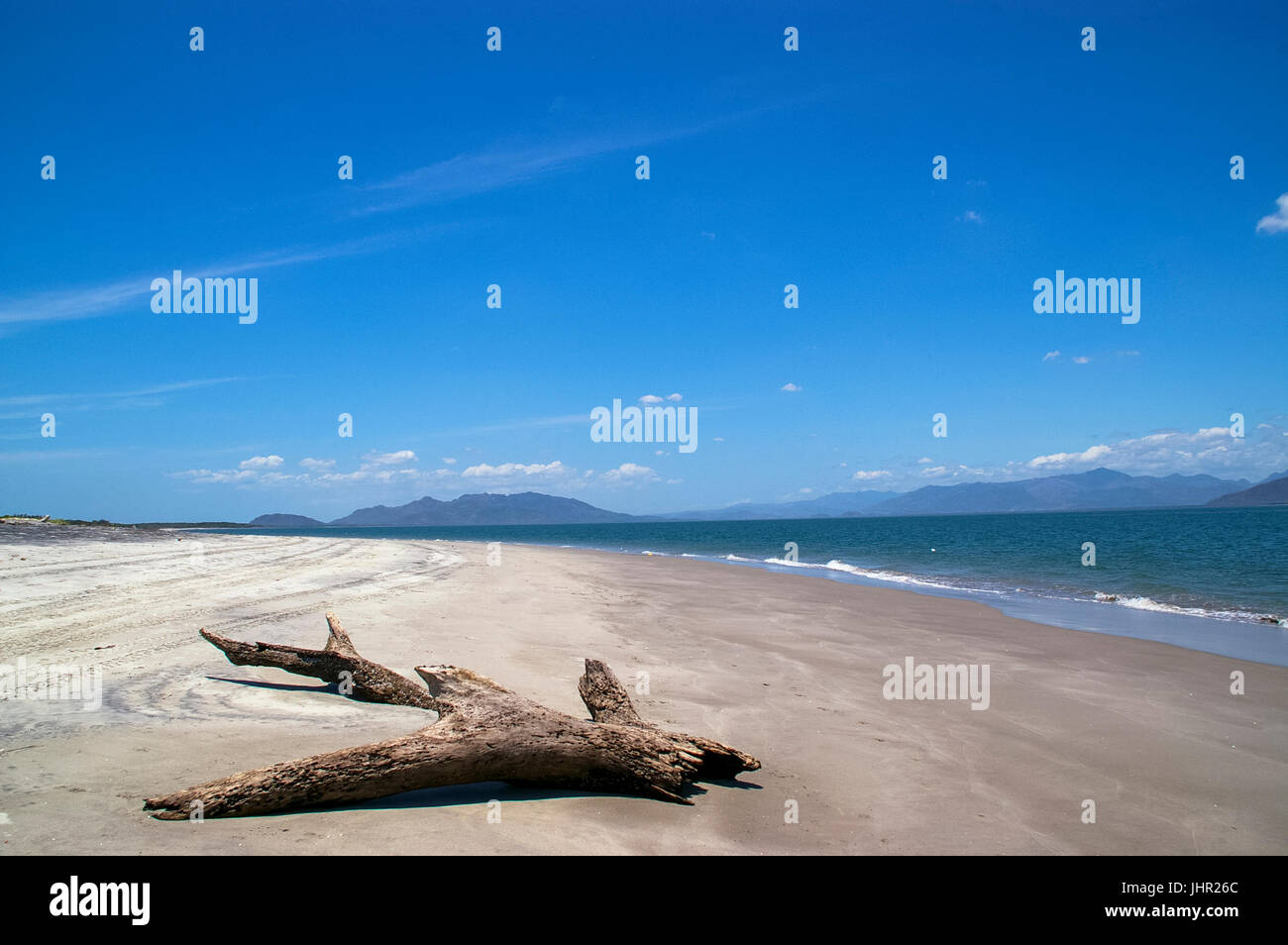 Scène de plage de Punta Chame au Panama sur l'océan Pacifique avec ciel bleu Banque D'Images
