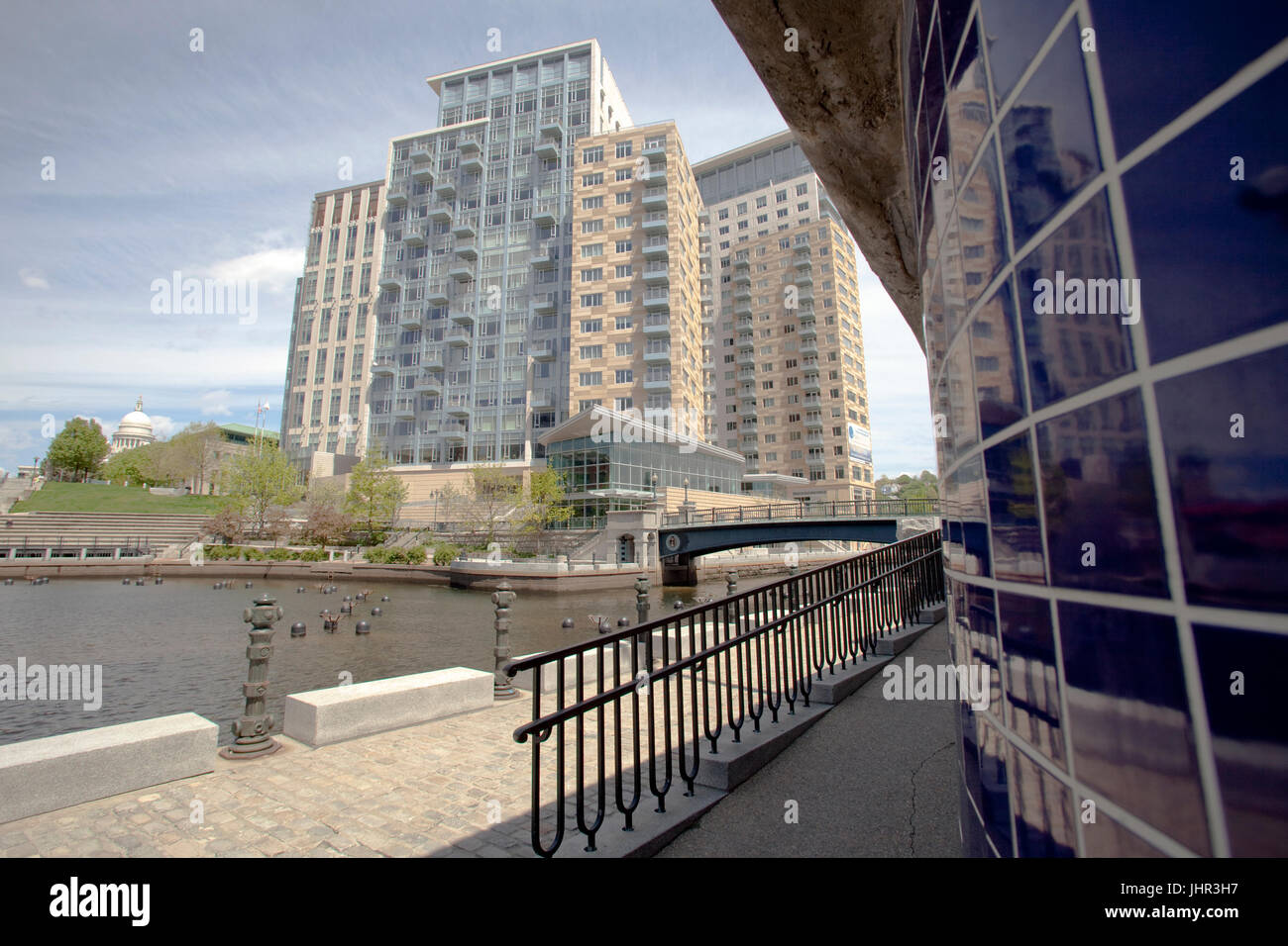 Appartements donnant sur le parc d'eau placez à Providence, RI Banque D'Images