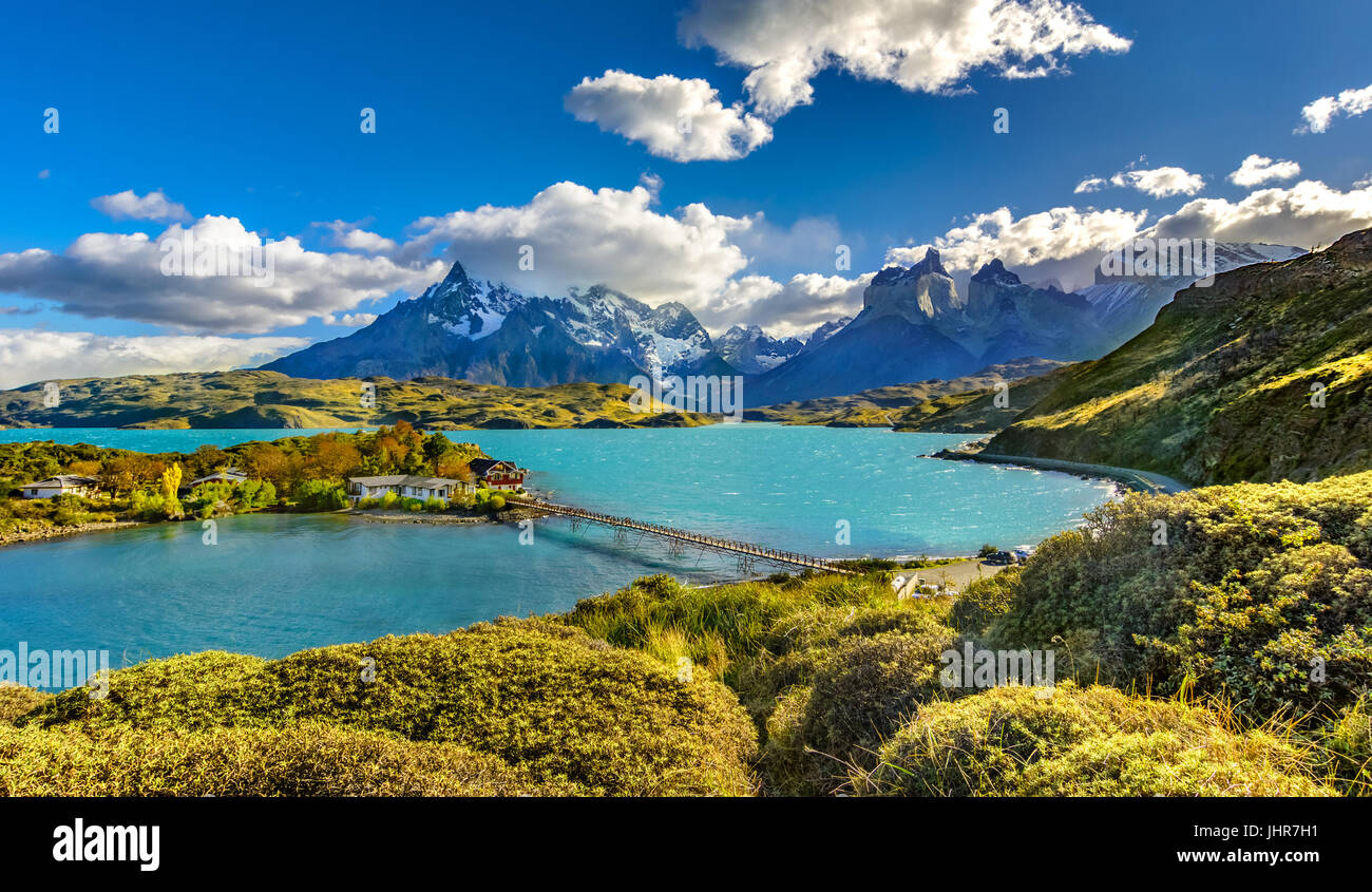 Torres del Paine au lac pehoé, Patagonie, CHILI - Patagonie du Sud, un champ de magellanes de l'Amérique du Sud Banque D'Images