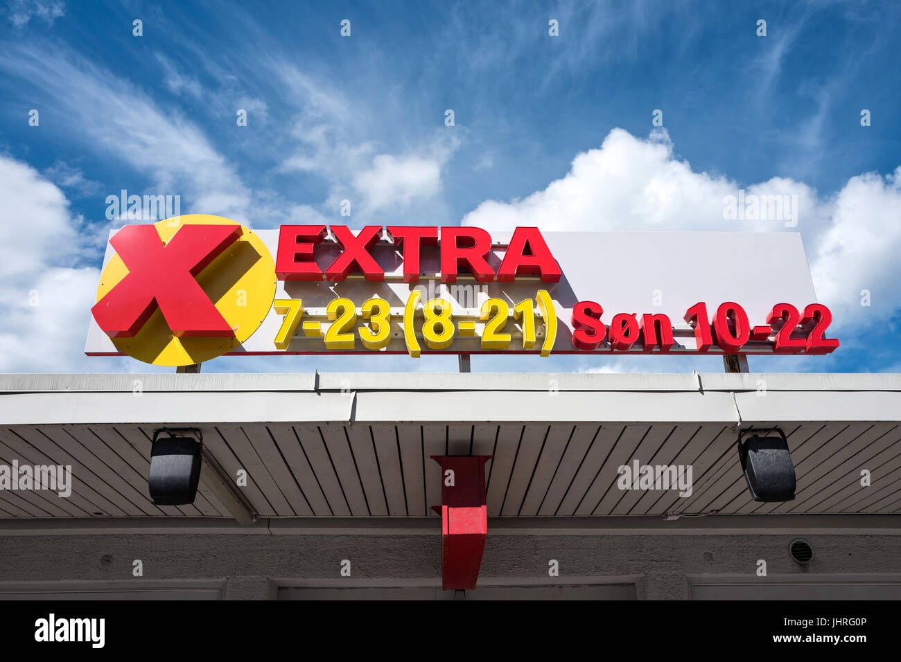 Magasin supplémentaire. Extra est une chaîne de supermarchés discount norvégien d'environ 340 magasins. Il fait partie de la coopérative Coop Norge. Banque D'Images