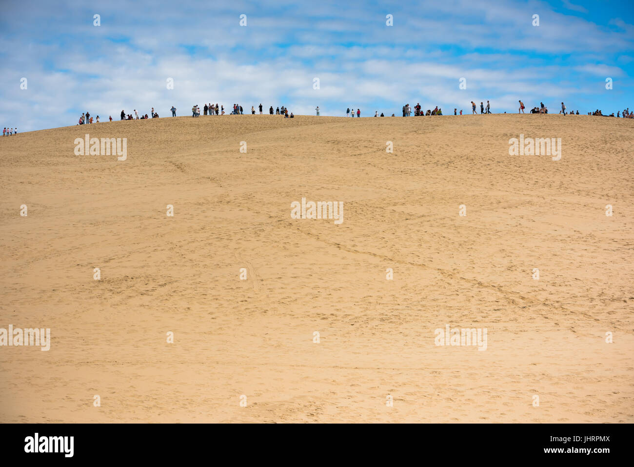 Les personnes qui désirent visiter le célèbre plus haute dune de sable — free download