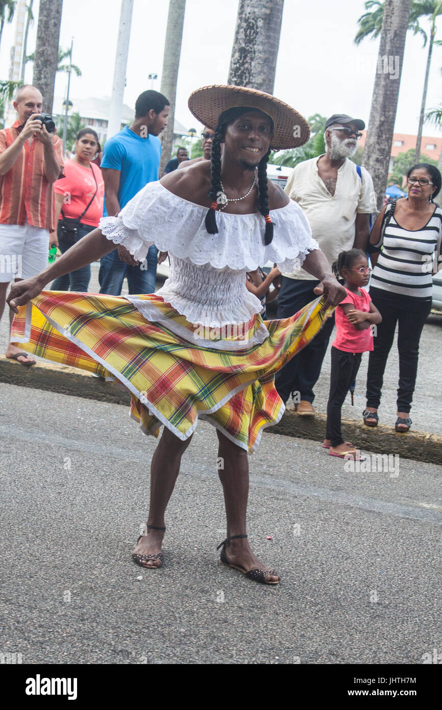 Style afro-antillaise Carnaval à Cayenne, Guyane française Photo Stock -  Alamy