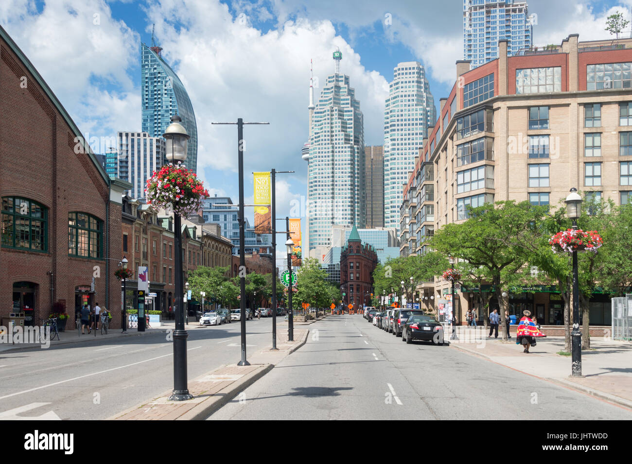 Toronto, Canada - 25 juin 2017 : Toronto Cityscape et Flatiron Immeuble Gooderham Banque D'Images