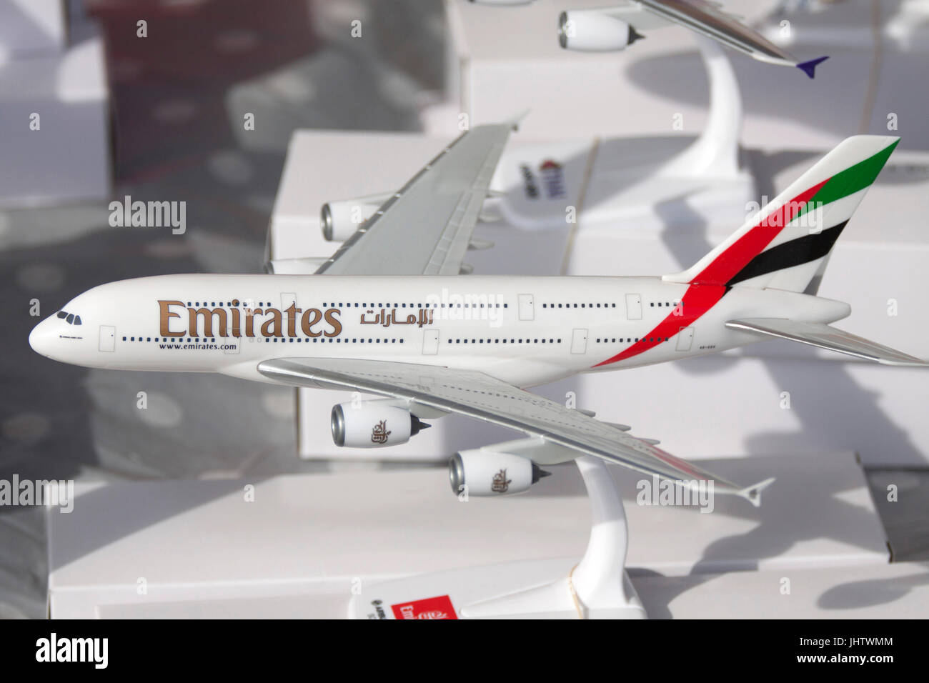 Modèle en plastique à partir d'un avion Airbus A380 d'Emirates airline. C'est actuellement le plus gros avion de passagers dans le monde Banque D'Images