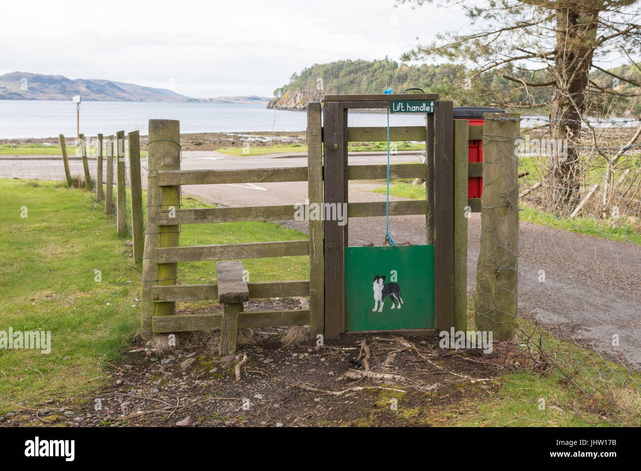 Dog friendly stile à Inverewe camping, Poolewe, Ecosse, Royaume-Uni Banque D'Images