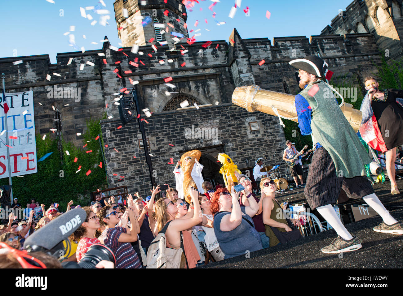 Bastille Day Cabaret. Banque D'Images