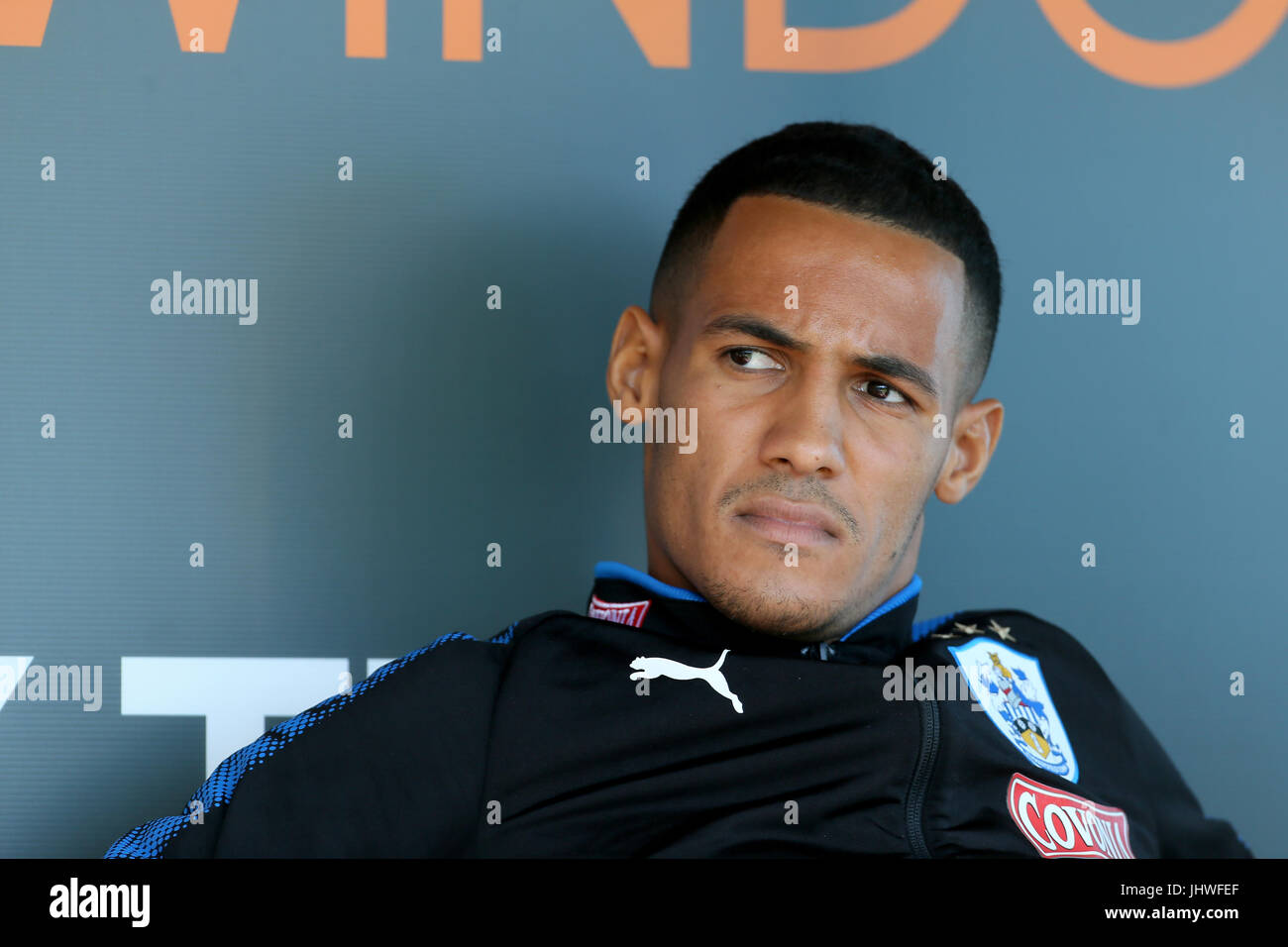 Huddersfield Town's Tom Ince pendant l'avant-saison match au domaine la Lane, Bury. Banque D'Images