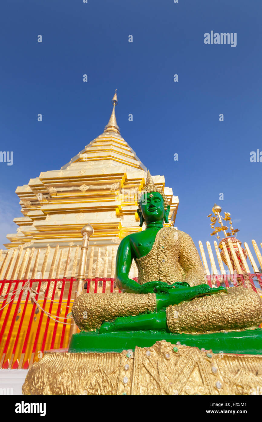 Statue de Bouddha de Jade, Wat Phrathat Doi Suthep, Chiang Mai, Thaïlande Banque D'Images