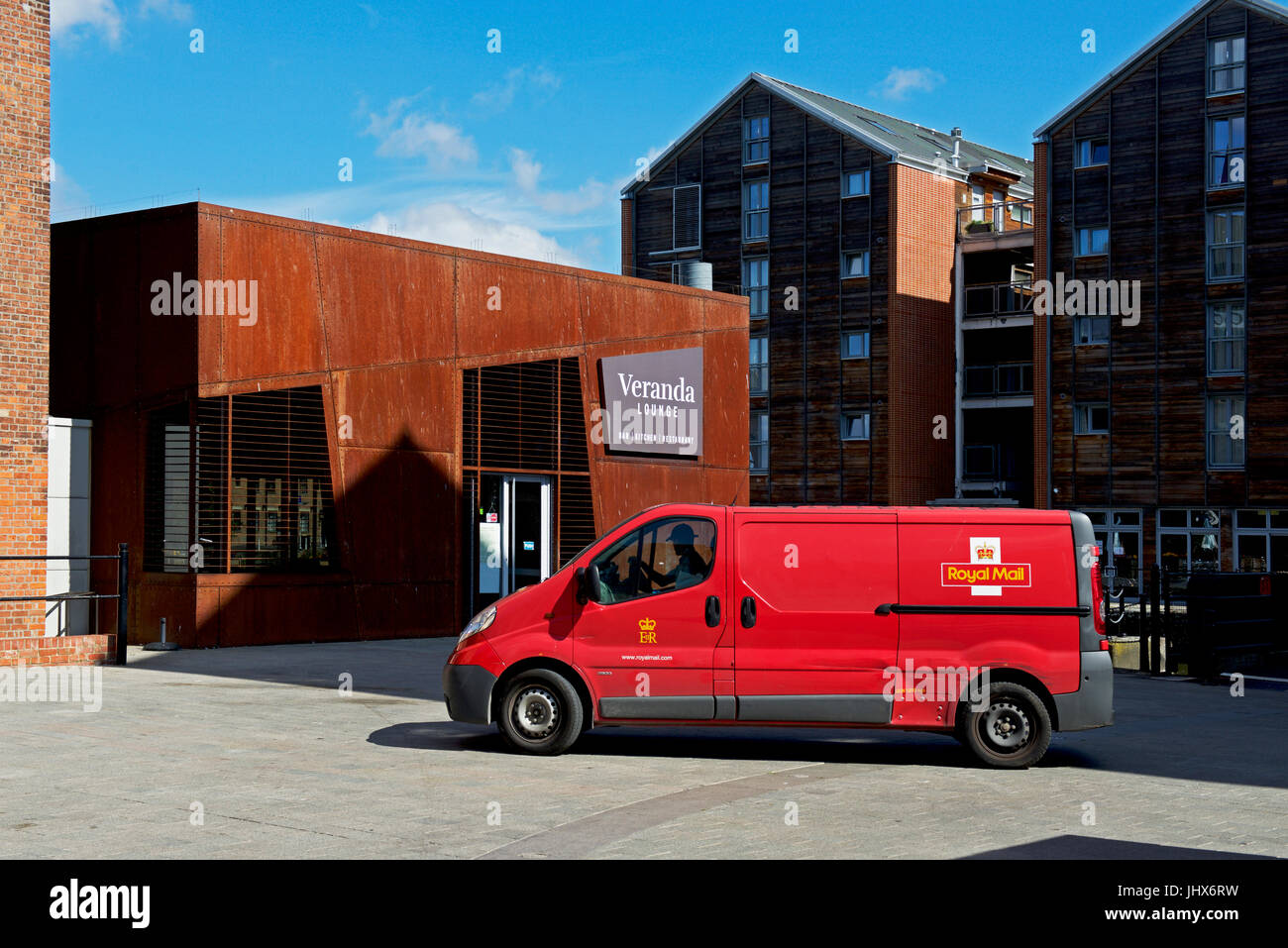 Royal Mail van à Gloucester Quays, Gloucestershire, Angleterre, Royaume-Uni Banque D'Images