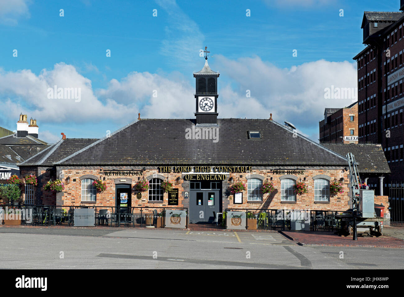 Pub Wetherspoon à Gloucester Quays, Gloucestershire, Angleterre, Royaume-Uni Banque D'Images