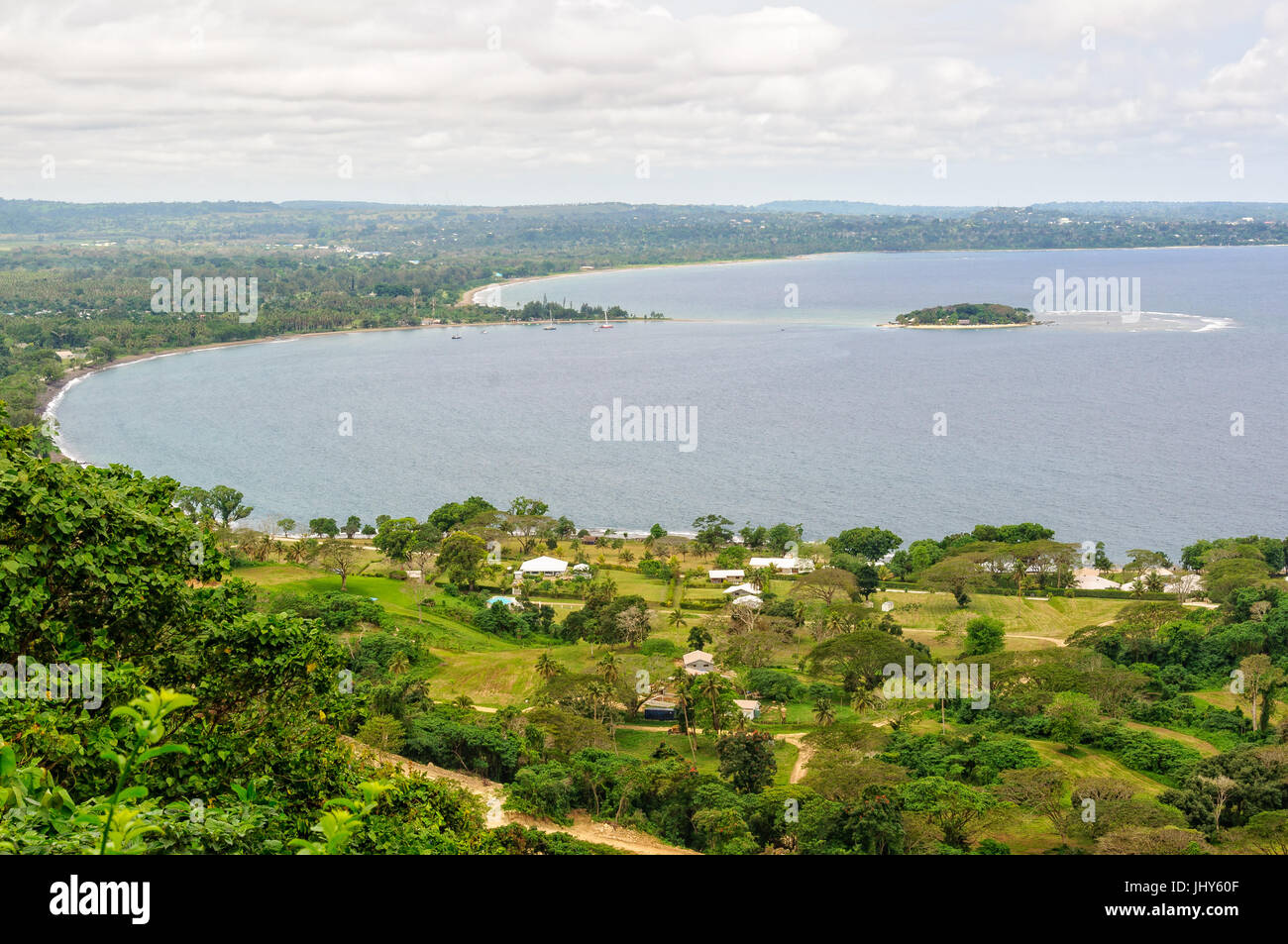 Mele Bay et l'île Hideaway photographié depuis le Sommet Gardens - Port Vila, l'île d'Efate, Vanuatu Banque D'Images