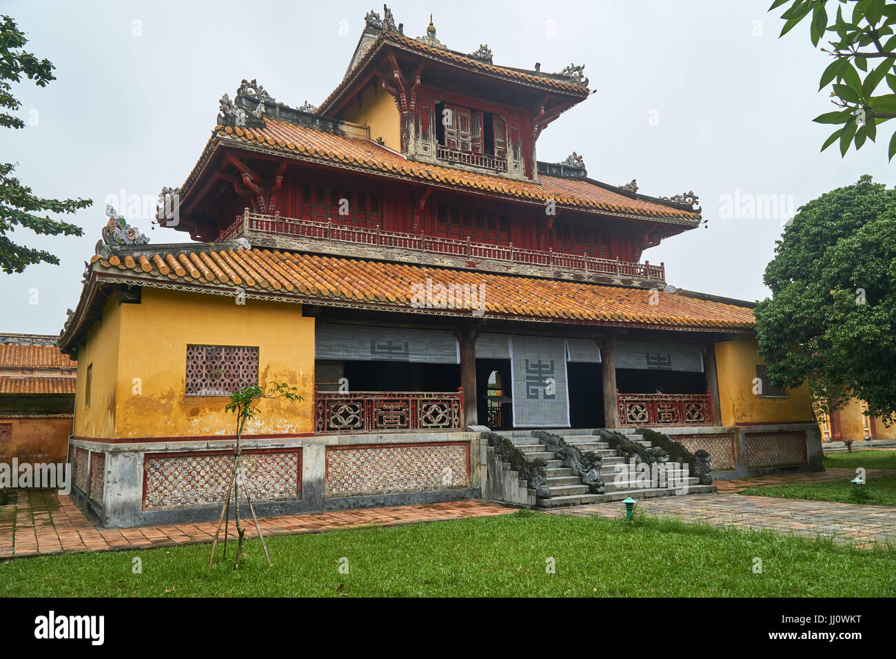 Bâtiment traditionnel vietnamien à Hue, ville impériale du Vietnam. Banque D'Images