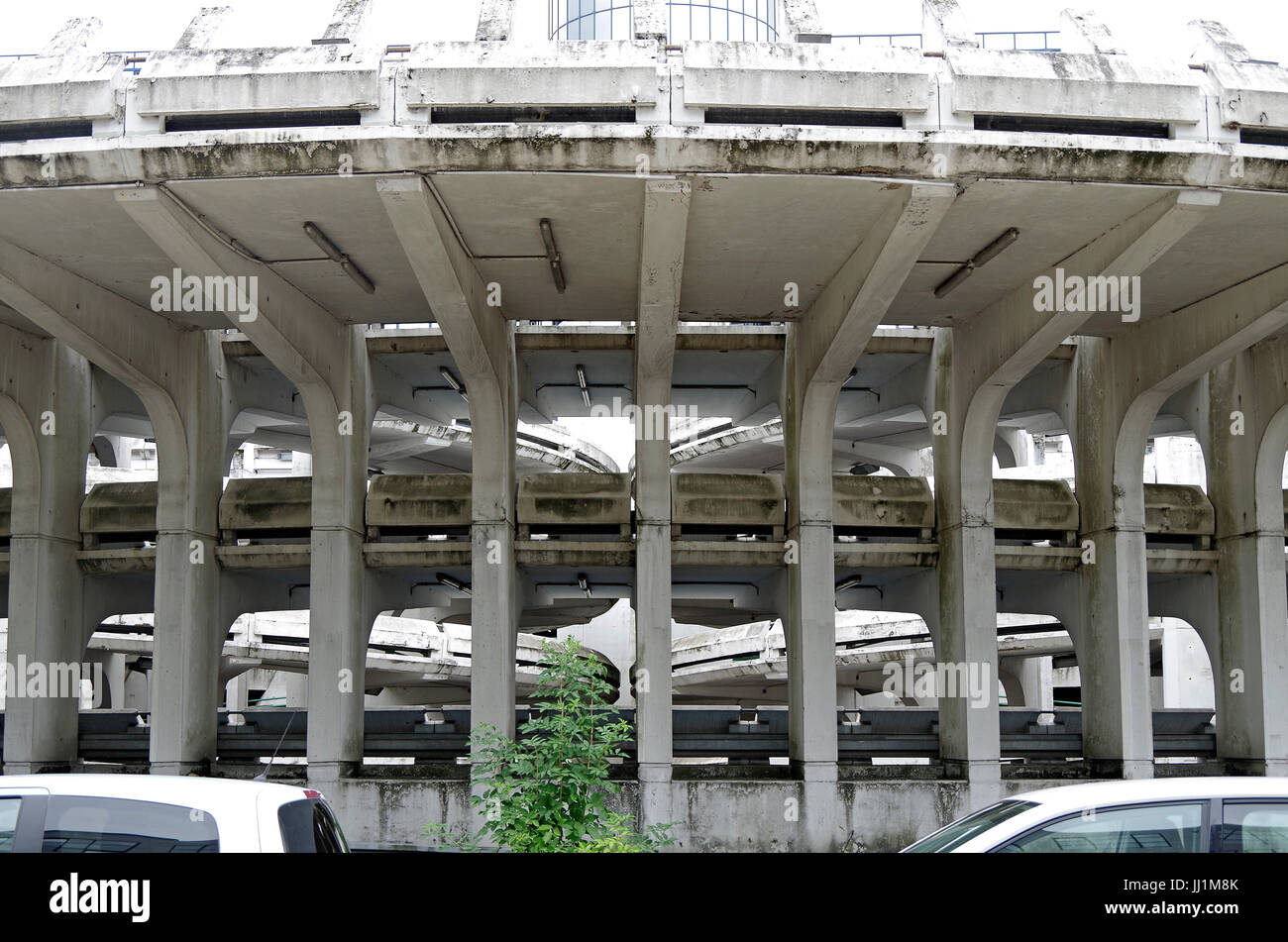 Parking à étages, Noisy-le-Grand, 93160 Noisy-le-Grand, Marne la Vallée,  Ile de France Photo Stock - Alamy