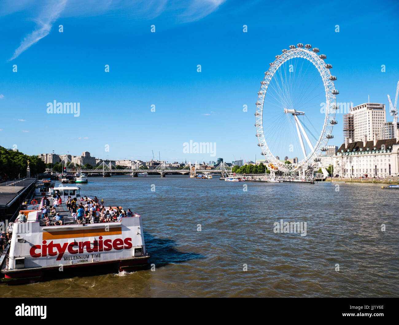City Cruises, Tamise, Westminster, avec London Eye, London, England, UK, FR. Banque D'Images
