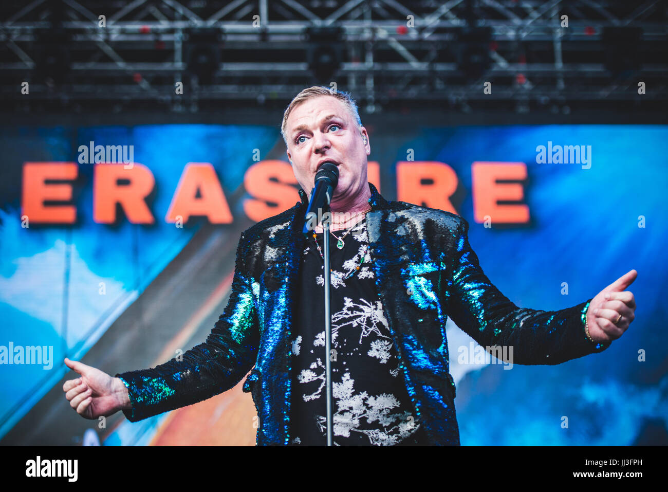 Barolo, Italie. 17 juillet, 2017. L'effacement sur scène en Barolo, à l'Collisioni Festival, ouverture pour Robbie Williams. Credit : Alessandro Bosio/Alamy Live News Banque D'Images
