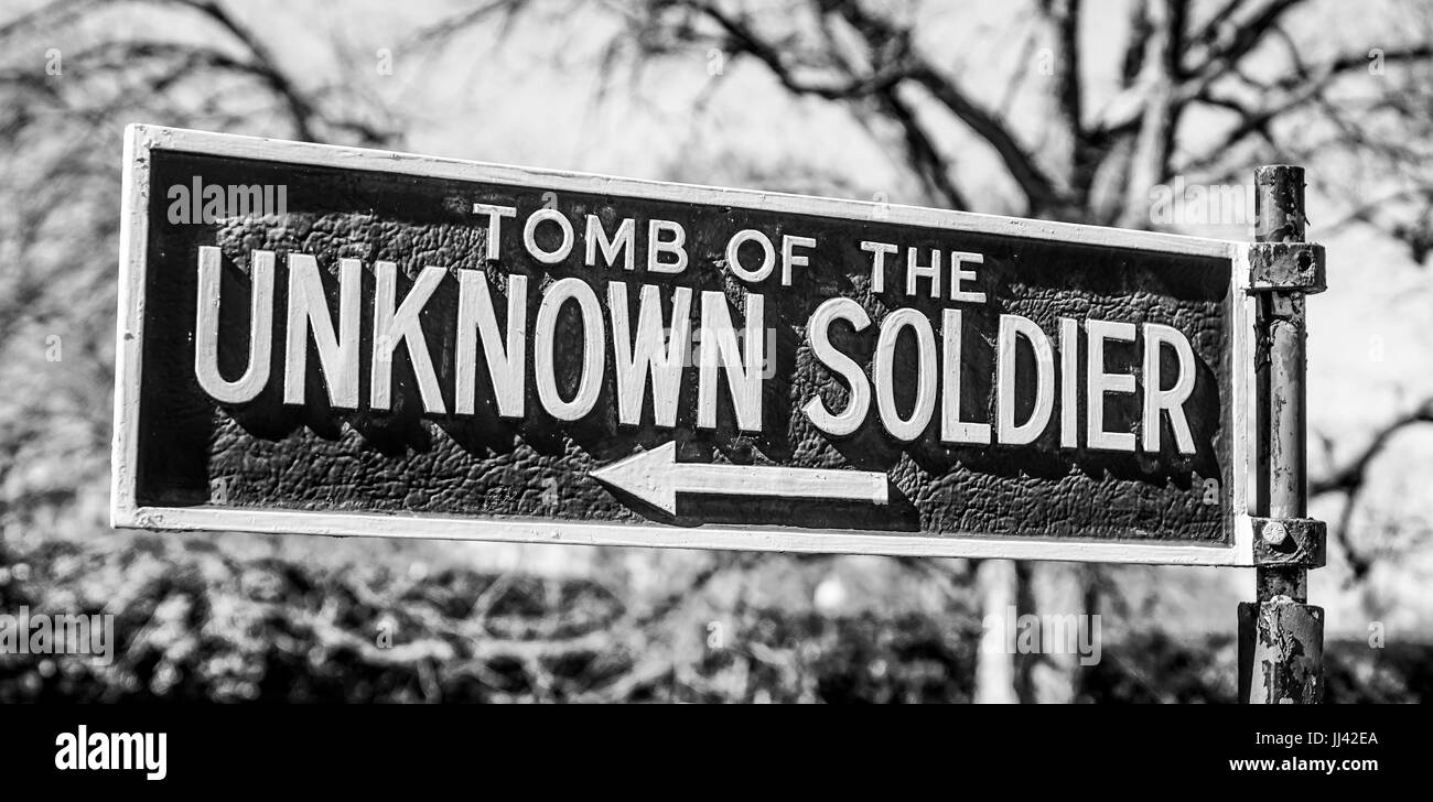 Direction - Tombe du Soldat Inconnu - WASHINGTON / DISTRICT DE COLUMBIA - 8 AVRIL 2017 Banque D'Images