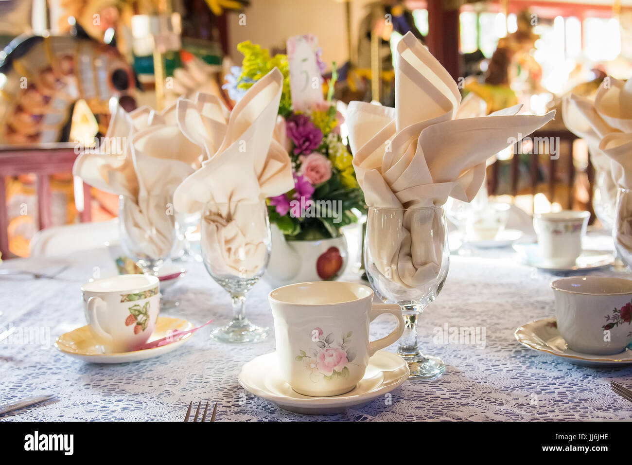 Tea Party Place pour des tables de réception de mariage Banque D'Images