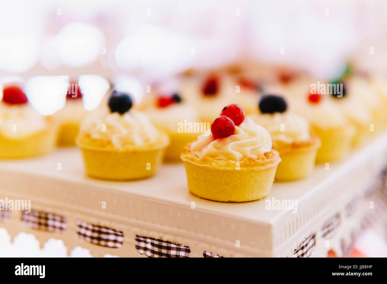 Cupcake aux fruits Cookies au chocolat de Mariage Banque D'Images