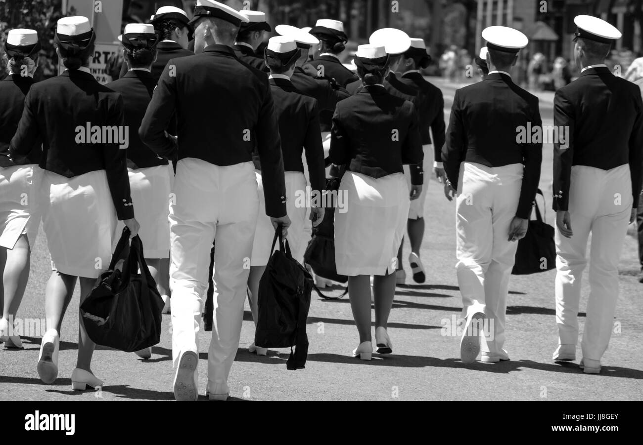 Un groupe de cadets marins italiens balade dans la ville de Québec. Banque D'Images