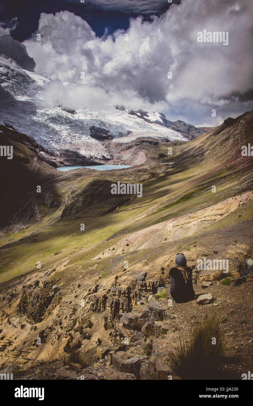 L'Ausangate de montagnes et lacs glaciaires, Pérou Banque D'Images