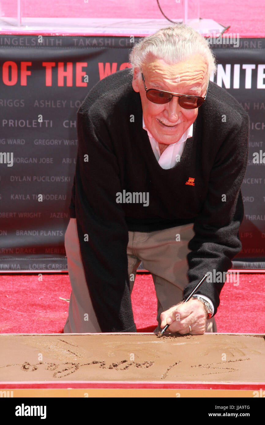 Los Angeles, USA. 18 juillet, 2017. 07/18/2017 Stan Lee Stan Lee, de part et d'empreinte écologique cérémonie tenue à la TCL Chinese Theatre de Los Angeles, CA Photo : Cronos/Hollywood News/Alamy Live News Banque D'Images