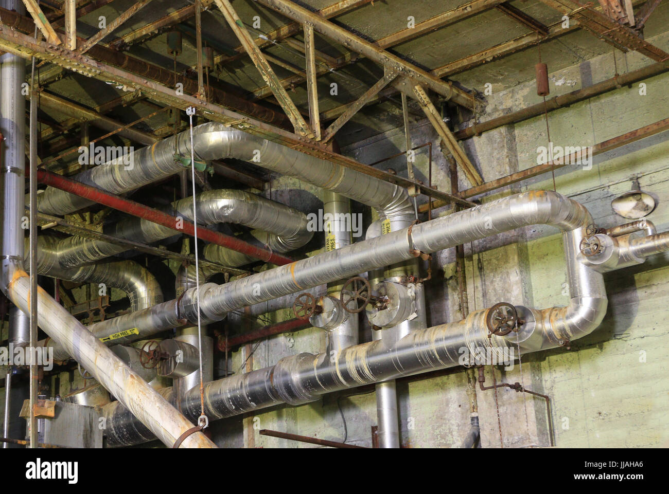 Vue à l'intérieur de l'ancienne usine de papier Eddy B E complexe dans Ottawa, Canada. Les usines ont été fermées en 2006-2007. Banque D'Images