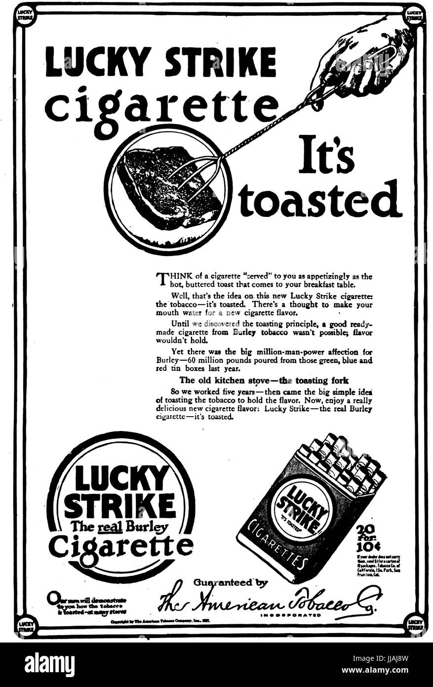 1917 Lucky Strike une publicité pour la marque de cigarettes américaines Banque D'Images