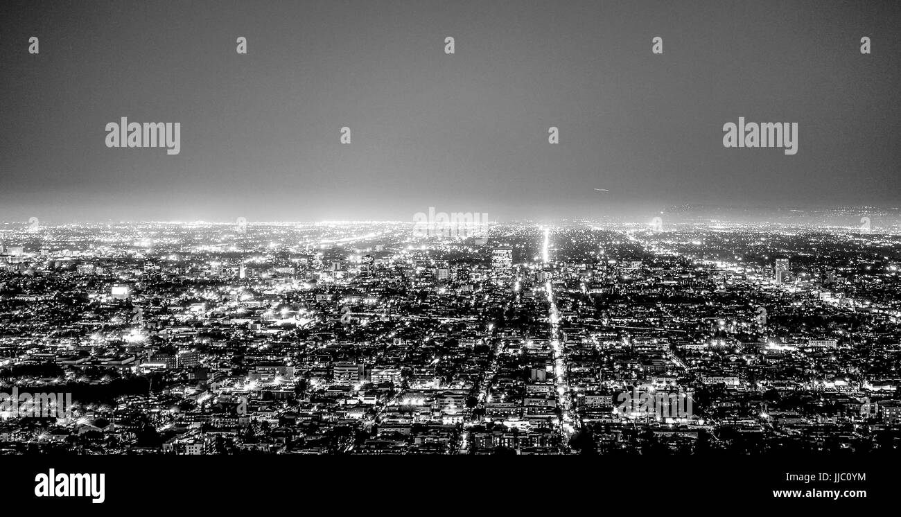 Los Angeles par nuit - antenne grand angle Banque D'Images