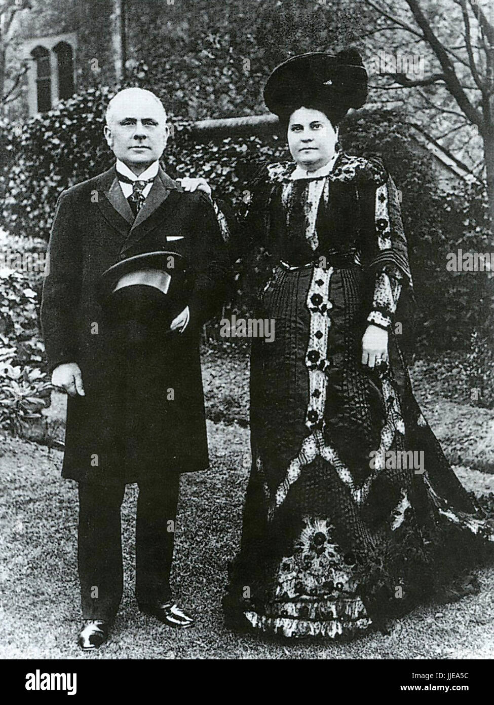 JOHN JAMES SAINSBURY (1844-1928) et son épouse Mary Ann (1849-1927) fondateurs de la chaîne de supermarchés Sainsbury's Banque D'Images