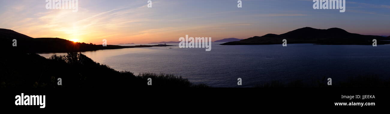 Un magnifique coucher de soleil sur l'île de Valentia, comté de Kerry, Irlande Banque D'Images