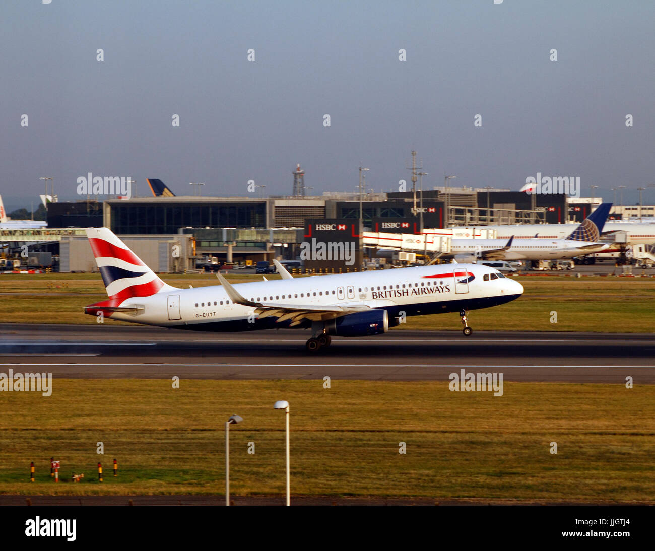 G-EUYT - Airbus A320-232 - British Airways l'Airbus A320 se compose de courte à moyenne portée, à fuselage étroit, bimoteur de transport commercial de passagers Banque D'Images