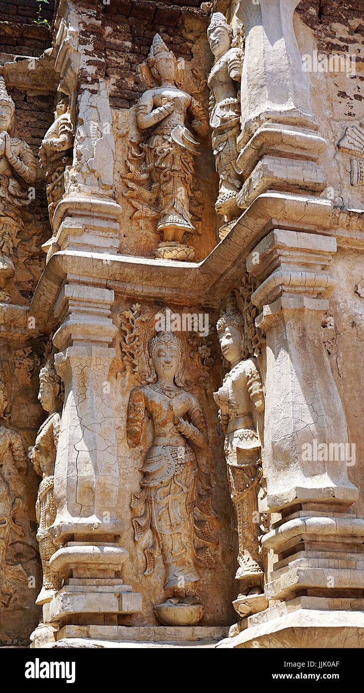 En stucs anciens wat ched yot, Chiang Mai, Thaïlande. Banque D'Images