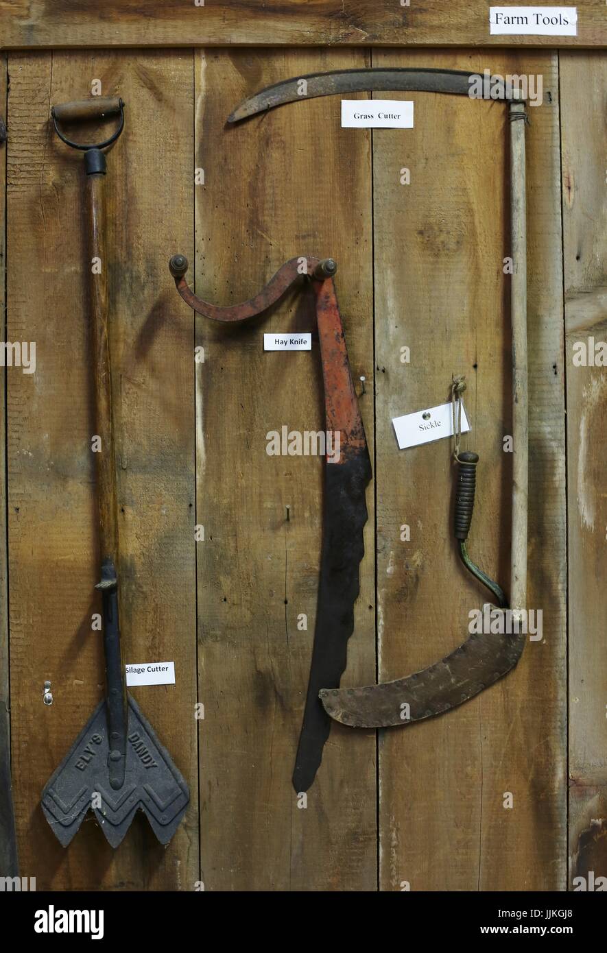 Une exposition de meubles anciens outils agricoles à la Rice County Fair à Faribault, MN, USA. Banque D'Images