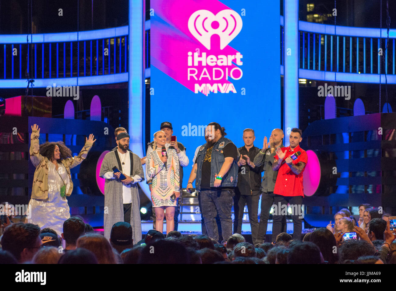 IHeartRadio 2017 (MMVA Much Music Video Awards) Show (sur scène) à CTV. Comprend : A Tribe Called Red Où : Toronto, Ontario, Canada Quand : 19 Juin 2017 Crédit : Dominic Chan/WENN.com Banque D'Images