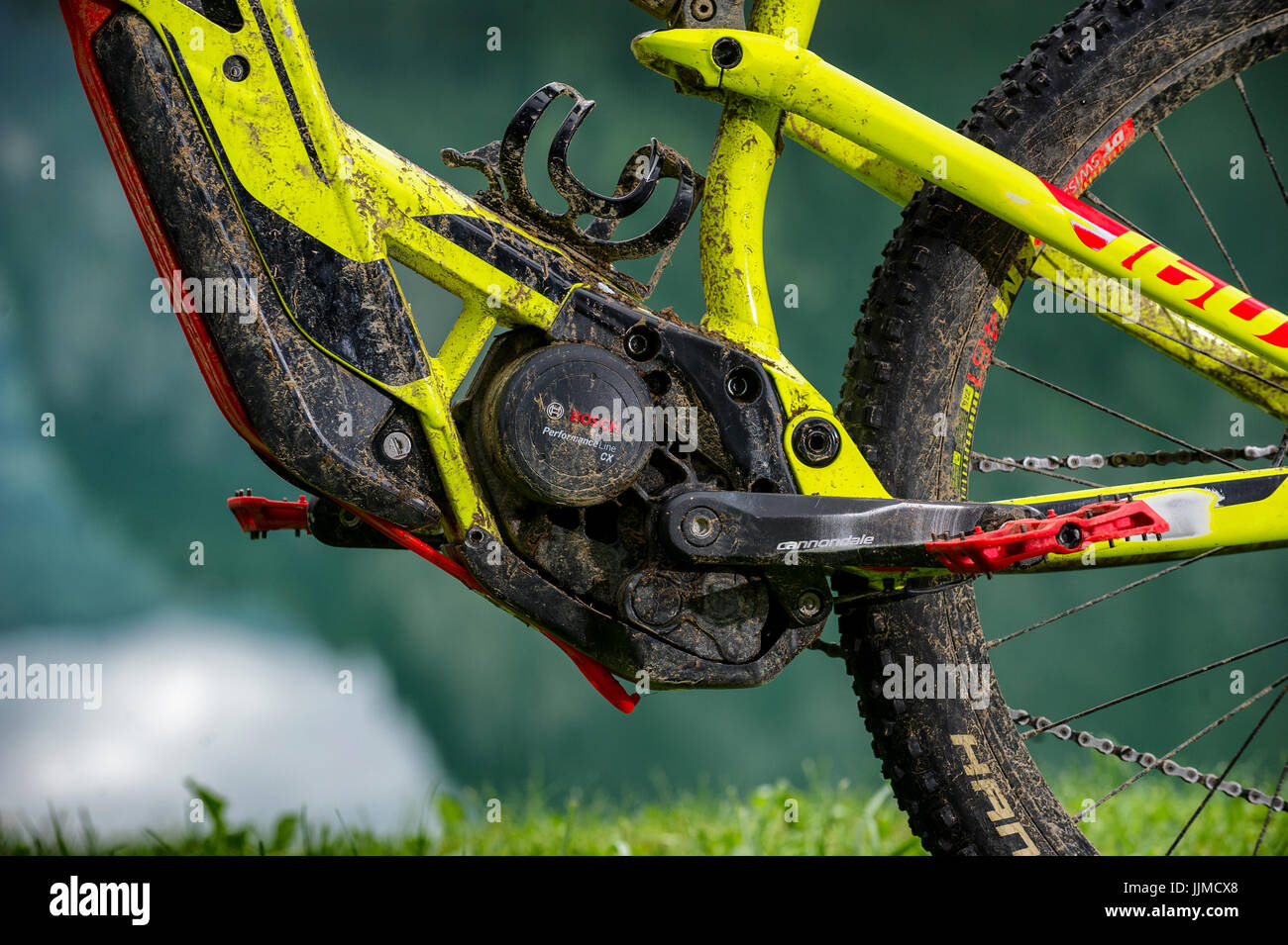 Un moteur d Ebike. P dale vtt lectrique Photo Stock Alamy