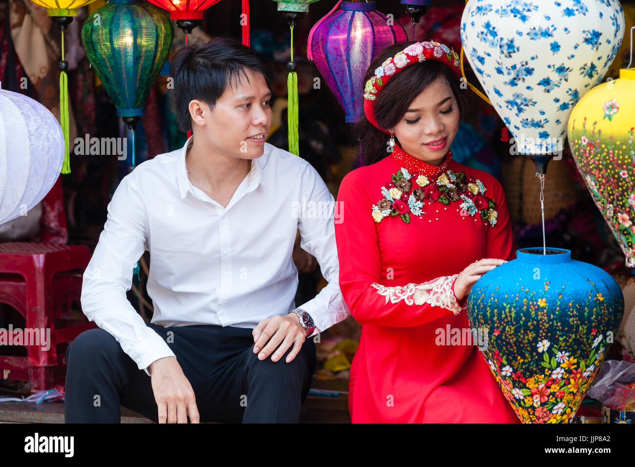 Hoi An Vietnam Mars 14 2017 Jeune Couple Vietnamien En