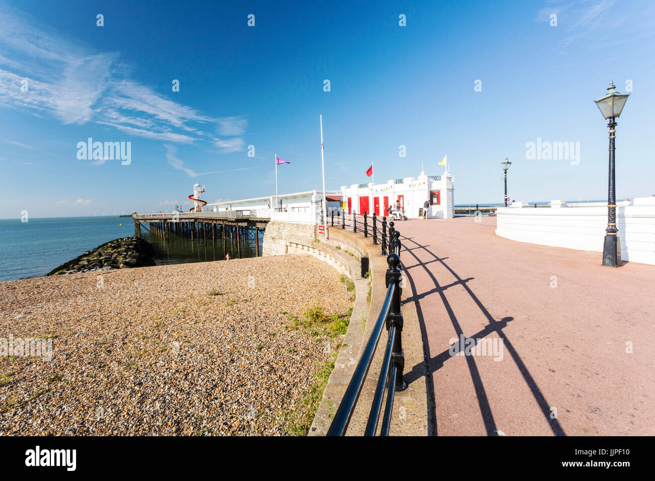 Une vue de l'entrée de Herne Bay pier. Banque D'Images